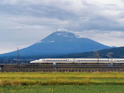 cultura japonesa trem shinkansen